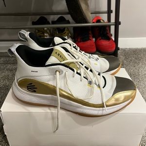 UA Curry Basketball Shoes